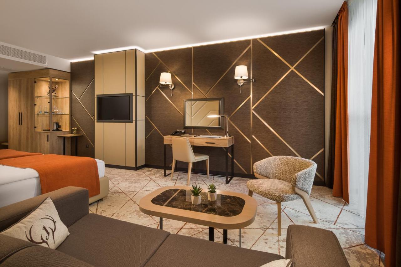 Hotel Jaegerhof Plovdiv Bagian luar foto