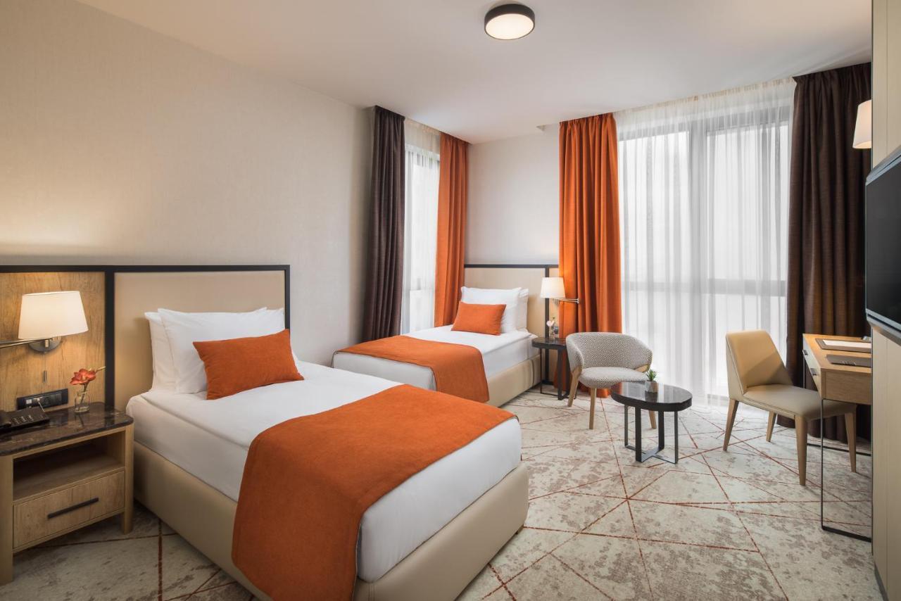 Hotel Jaegerhof Plovdiv Bagian luar foto