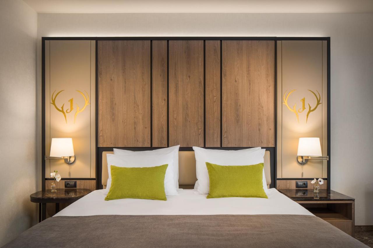 Hotel Jaegerhof Plovdiv Bagian luar foto