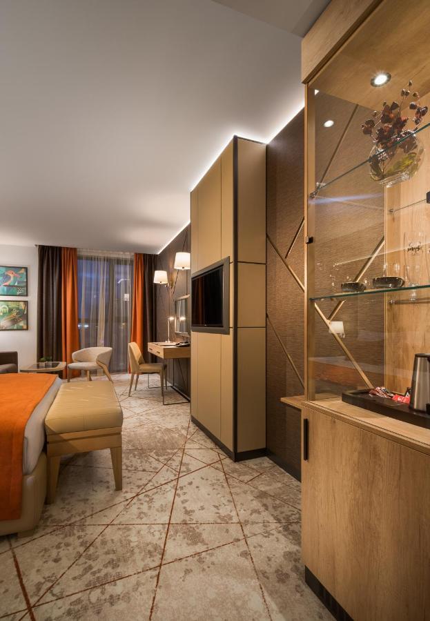 Hotel Jaegerhof Plovdiv Bagian luar foto