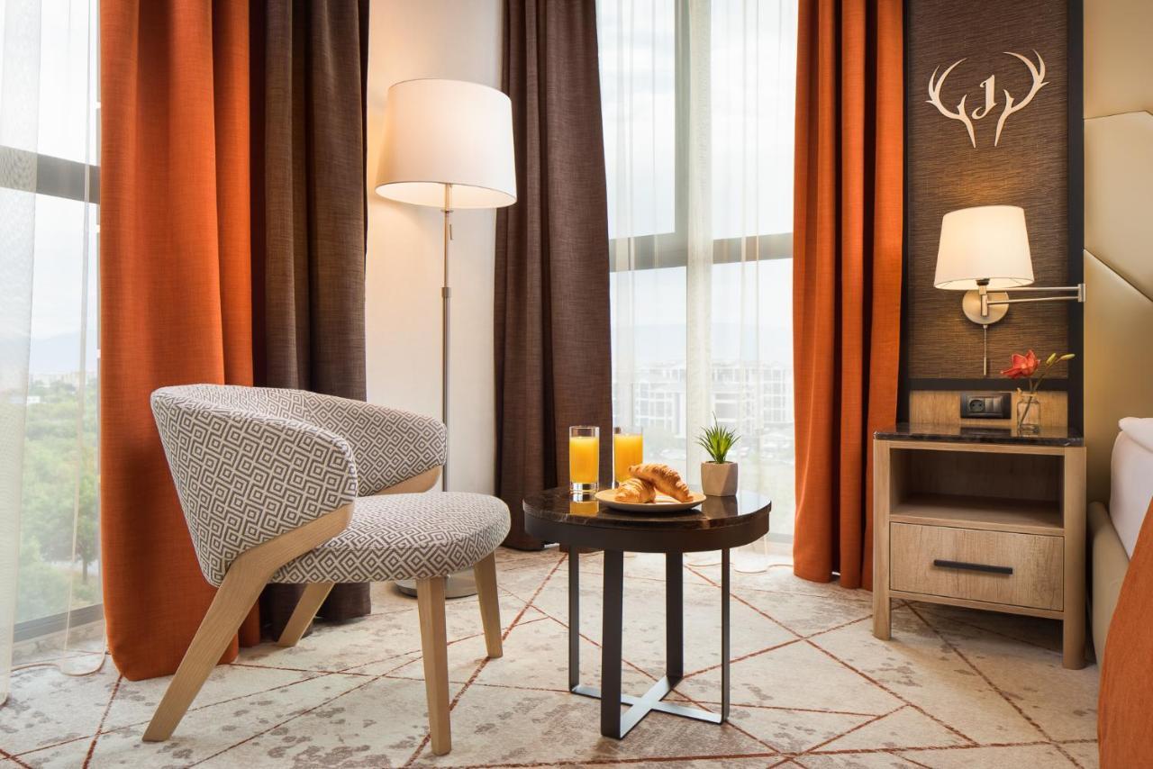 Hotel Jaegerhof Plovdiv Bagian luar foto